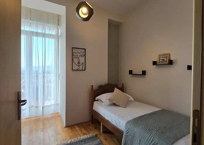 Feel Like 1 Apartment *